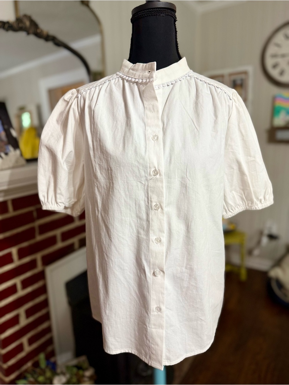 Feminine Cottage Core NWOT White‎ Button-Front Puff Sleeve Blouse